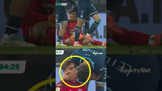 Ele ganhou um beijo do companheiro