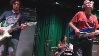 Meat Puppets &quot;Comin&#39; Down&quot; 6-11-15