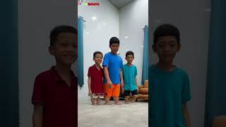 Download lagu Funny video | Funny foot #shorts #funny mp3