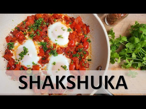 SHAKSHUKA - POACHED EGGS IN TOMATO AND PEPPER SAUCE