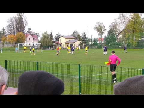 25.10.2014 MKS Sokół Niemodlin - LZS Racławiczki 4-5