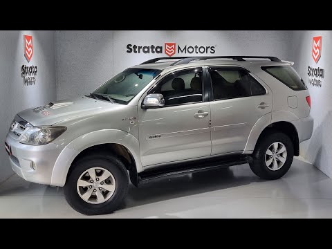 Strata Motors TOYOTA Hilux SW4 SRV D4-D 4x4 3.0 TDI Dies. Aut