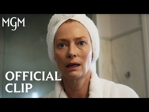 ÜÇ BİN YILLIK ÖZLEM | “Cin Ortaya Çıktı” Resmi Klip | MGM Stüdyoları