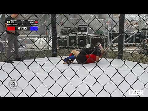 1/4 MMA 65,8 Kg:  IZQUIERDO "El CHAPO", JUAN (MAD) NUEZ, IVAN (CAN)