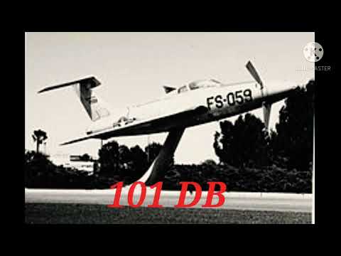 [REUPLOAD] What an XF-84H Thunderscreech would sound like at 17'000 Feet.