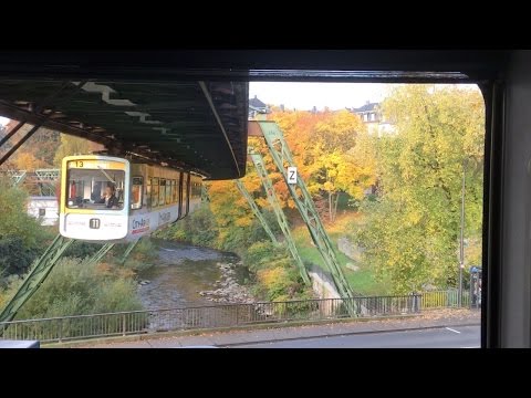 Wuppertal (SWINGING) Suspension Monorail POV Timelapse