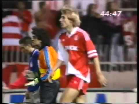 0-1  MONACO- OLYMPIAKOS  (1992-93)