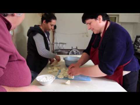 Making Traditional Dumplings in Georgia - Mmmm, Khinkali!