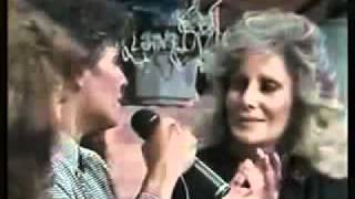 Juan Gabriel-Canta a la Mama de Veronica Castro-costumbres