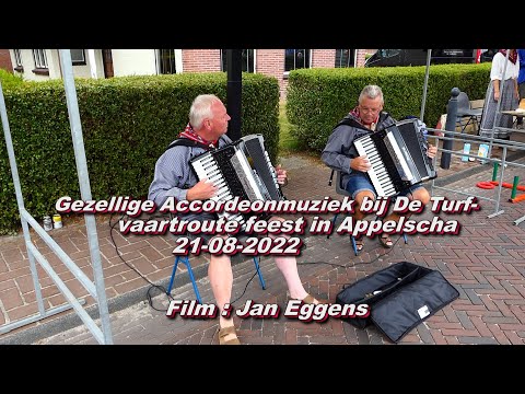 Gezellige Acordeonmuziek bij het Turfvaartroutefeest in Appelscha 21 08 2022