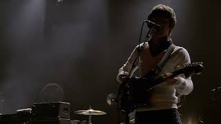 Arctic Monkeys - Brianstorm (Live At The Apollo in December 2007) [HD] 1080p)