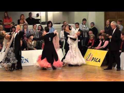 Dzintarlase 2011 Aleksandrs Ohtins   Marina Zakačura 1 4fin foxtrot
