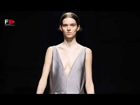 CHRISTOPHER KANE Best Looks Spring 2022 - Fashion Channel