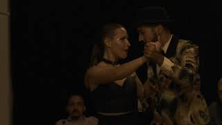 Gerónimo Dorkas y Natalia Fures // "Traje unos tangos" YSY A // Milonga Cañón