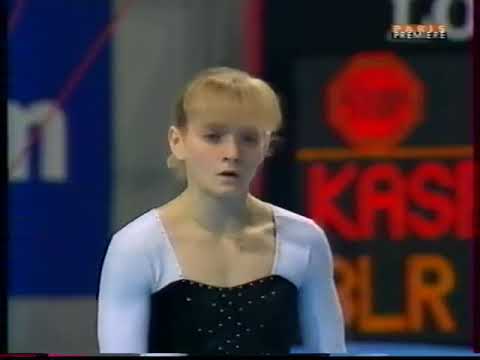 Viktoria Karpenko 🇺🇦 FX AA 8.825 1998 French International