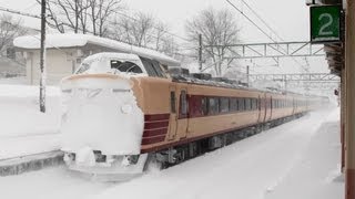 preview picture of video '[Heavy Snow Station] 雪の妙高高原駅 Myoko-Kogen Station (信越本線/JR東日本) 2013.2.16'