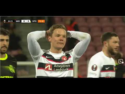 Autogolo do Midtjylland a jogar contra o Sporting