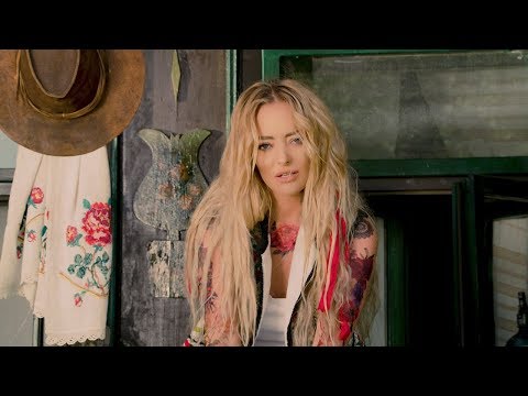 Delia Vreau La Tara Official Video