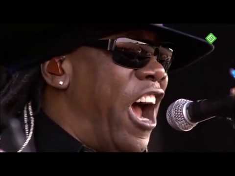 Bruce Springsteen and the E Street Band - Pinkpop 2009 [upscaled 1080p]