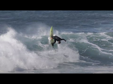 Going Beyond Vertical in Chunky Surf - 31 December