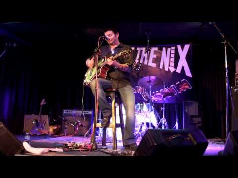 Mike Zito acoustic - One Step At A Time - Live at The NiX