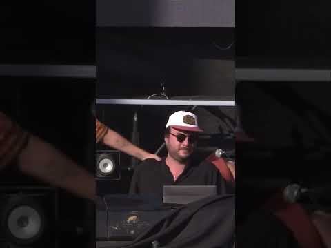 No se necesitan piernas para bailar! - YoSoyMatt en EDC Mx 2022 #Shorts