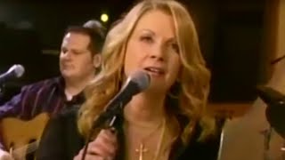 Patty Loveless — &quot;Dreaming My Dreams With You&quot; — Live