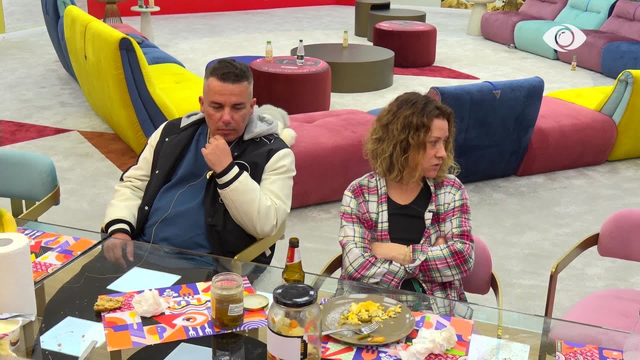 Egla bisedon me Meritonin, Ilnisa kollitet/ Albi: Ke probleme me laringun?