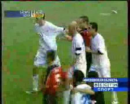 CSKA Moscow - Saturn fight on the field 2004