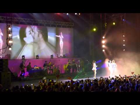 Natalia Oreiro - Cambio Dolor (live in Moscow / Crocus City Hall / 09 december 2014)