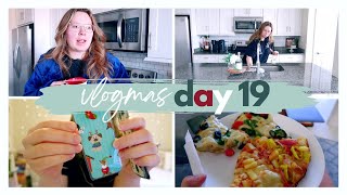 VLOGMAS DAY 19 | taste testing all my advent jelly, cleaning the house + new bookmarks