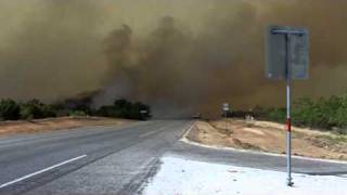 preview picture of video 'Wildcat Fire Jumps Highway 277 in Coke County, Tx'