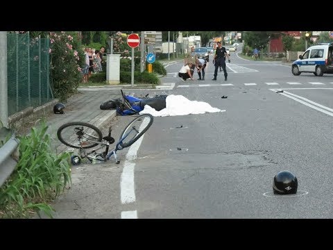 Come alleviare il dolore alle articolazioni del ginocchio a casa Sale giunto gonfio