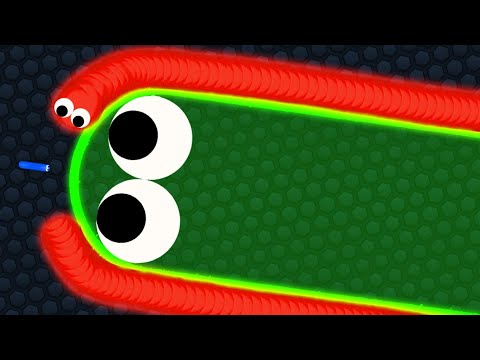 Slither.io Tiny Troll Snake vs Giant Noob Snakes - Epic Slitherio Gameplay