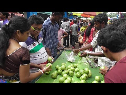 Street Food India Kolkata | People Eating Healthy Fruit Guava (Pyara) | Best Selling Fruit in India Video