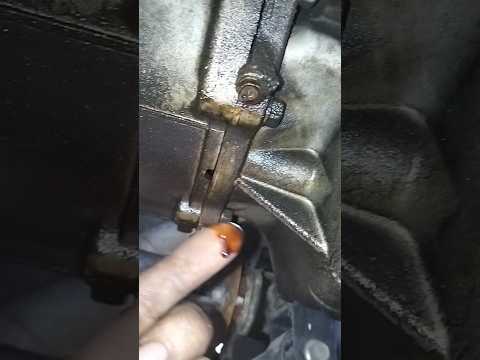 Does a rear main seal leak when parked #shorts #mechanic #youtubeshorts #oilleak