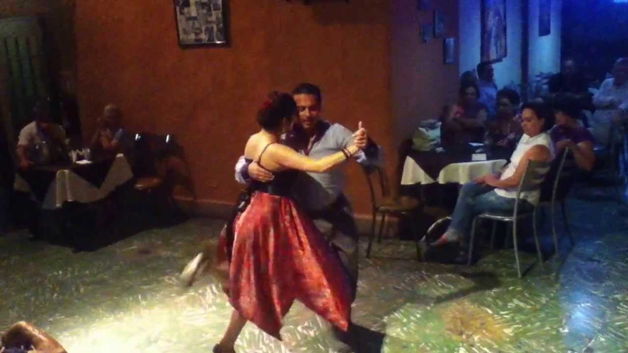 Alexander Sossa y Jessie Barahona Bailan en "La Milonga de Barquisimeto" 2/2