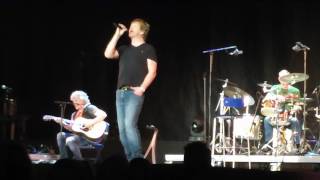 Eppu Normaali. Espoo 2.12.2016. Linnunradan laidalla