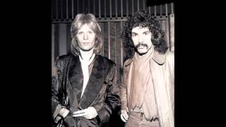 Hall &amp; Oates - Alone Too Long.wmv