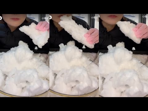 Y14's Freezer Frost Huge Soft Chunks Eating ASMR | White Squeaky Freezer Frost Eating Show