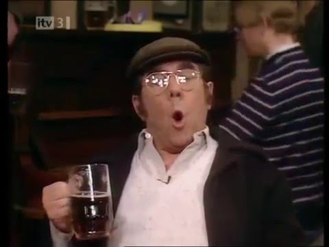 Ronnie Corbett, Ronnie Barker. CLASSIC. Two Ronnies. BEST Down the PUB SONGS sketch. FUNNY MAN.