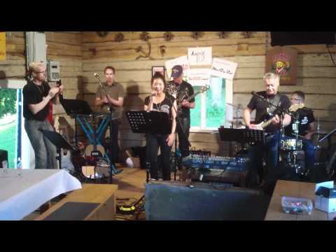 Stjernehall BBQ Eunyoung Ha sings