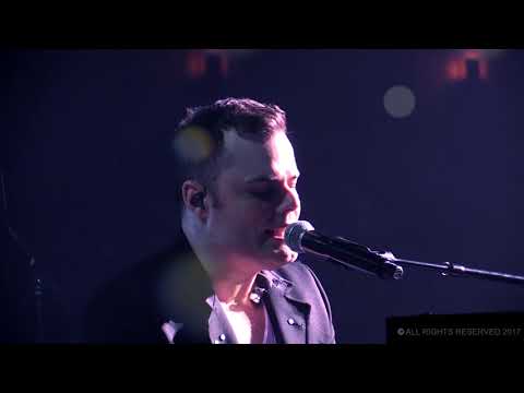 The Ultimate Queen Celebration Starring Marc Martel