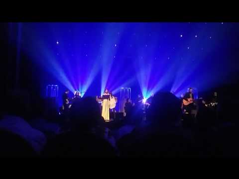 Amfli van Hooverphonic live in het capitole van Gent