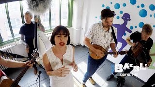 Skinny Lister Performs &quot;Hamburg Drunk&quot; || Baeble Music