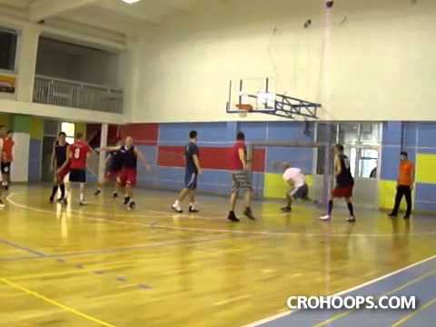 Ivan Cancar (ESC) Huge Slam Dunk vs. Klaka 69ers 22.12.2012.