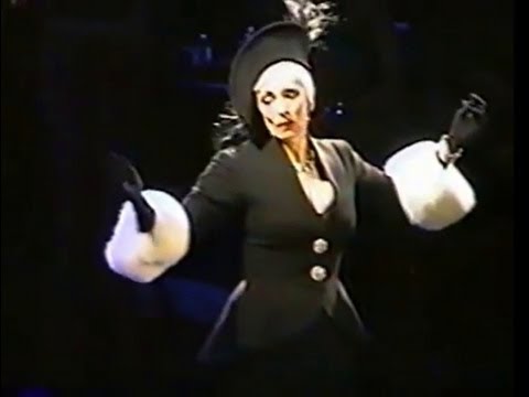Sunset Blvd - Betty Buckley ACT 2