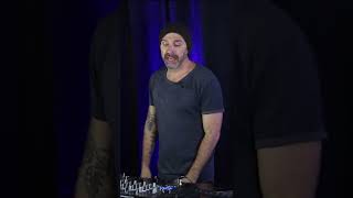 Download lagu Learn to Beatmatch on CDJS in 30 seconds! mp3