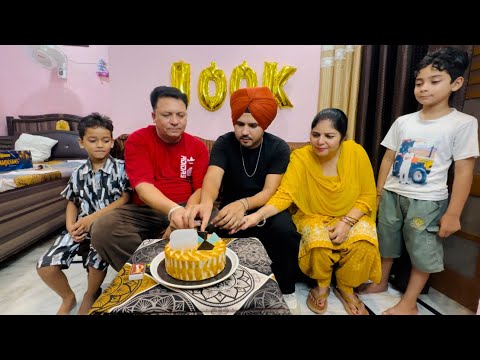 ਆਪਣੇ ਵੀ 100K ਹੋ ਗਏ🤗family nal cake cut dilpreet gagra 🍰#punjabivlogs #familyvlogs