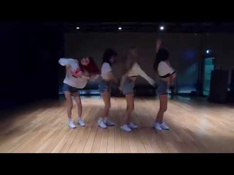 BLACKPINK dancing Rare by Selena Gomez